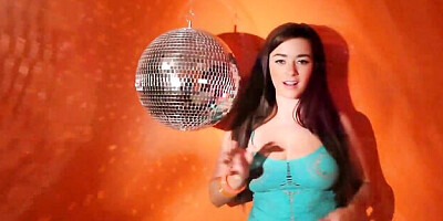 Blooming Taylor Vixen and Aaliyah Love - natural tits action - PUBA