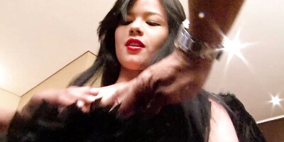Beautiful Daniela Rojas - long hair trailer - Oye Loca