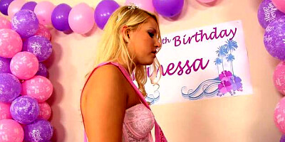 TeensLikeItBig: Sweet Vanessa Cage ass licking at the party