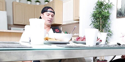 Mia Khalifa featuring Mia Khalifa and Julianna Vega's hd dirt