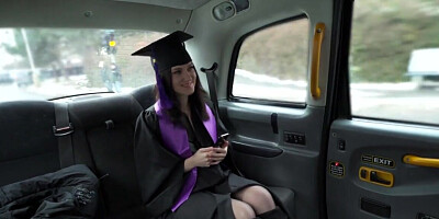 Taxi driver fucks Melany Mendes in backseat