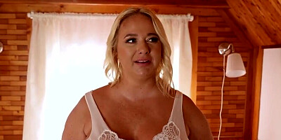 Pregnant blonde whore offers her pussy to the debt collector