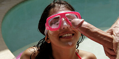 Latin girl does not even know how to swim