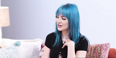 Girls Way - threesome scene