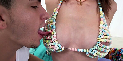 Couple's fun in bedroom begins with kinky oral foreplay