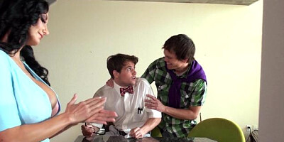 MommyGotBoobs: Shaved pussy Ava Addams agrees to cock sucking