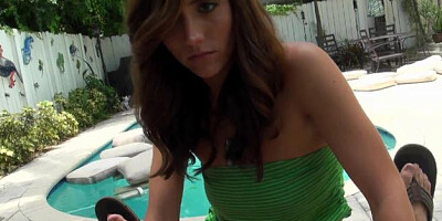 MikesApartment - Bald Lara pussy fucking