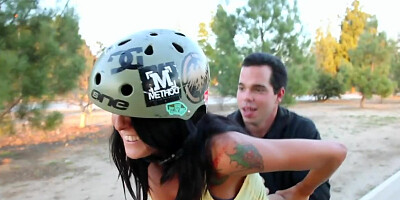 Skater boy fucks a good looking brunette darling