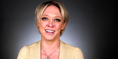 MILF Dee Williams making herself cum a lot of times