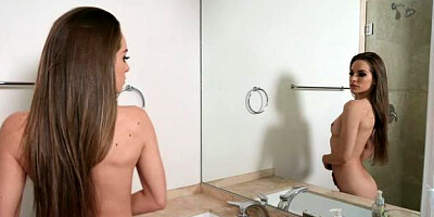 WeLiveTogether: Caucasian Alexa Grace is a athletic amateur