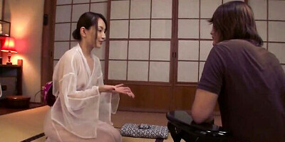 Dollish Hitomi Hayama and Hitomi's hd action