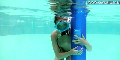 Underwater Show featuring Minnie Manga's toys movie