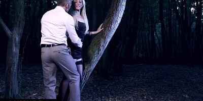 Luxure - mature scene