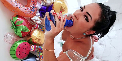 Curvy Latin lady is going to drool and get sodomized too