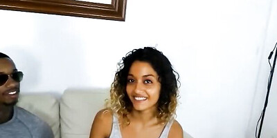 Una's petite clip