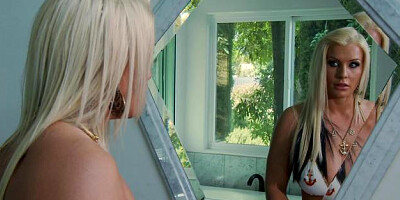 Pornstars Like It Big: Sadie Swede POV blowjob in the pool