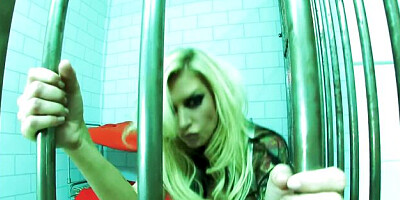 Captivating lady - blonde smut - PUBA