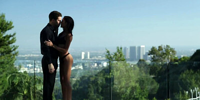 Handsome guy returns home to make love with sultry girlfriend