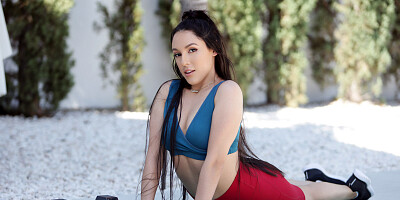Ebony girls asnd nasty starlets are dominted in a comp