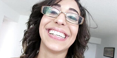 Awesome brunette Penelope Stone knows how to give a good blowjob