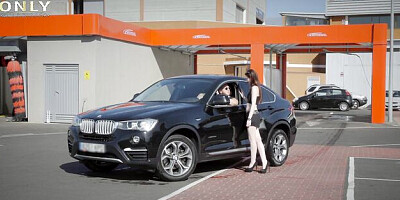 Watch endearing Mia Evans and Mia Bandini's dirt