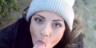 Bitch impresses her BF with hot outdoor coupling