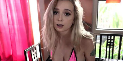 BadDaddyPOV: Girl Lexi Lore threesome