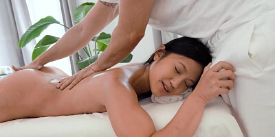 Asian customer receives the ultimate massage and a BWC too