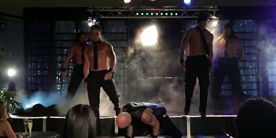 Two male strippers get their cocks sucked in porn parody