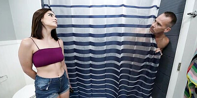 Energetic Violet's short hair dirt