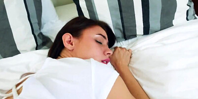Hot babe helps her man relax by sucking and fucking his dick