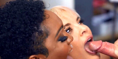 Naughty barista has sex with Ebony client and dazzling manager