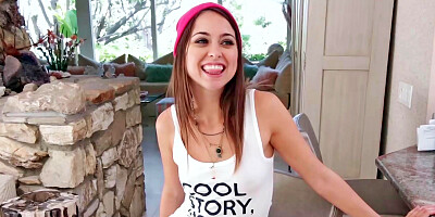 Riley Reid is shaking her skinny little body for us