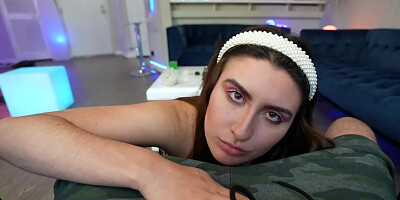 Such magnetic red lips Angeline Red has must suck Ike Diezel