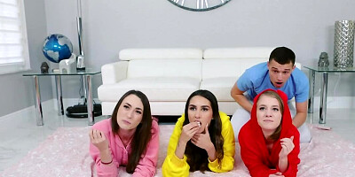 Lucky youngster manages to fuck stepsister and her besties