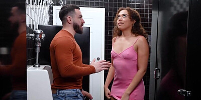 Willow Ryder shamelessly fucks her stepbro in a toilet