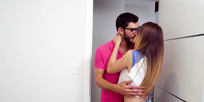 Two girls are doing some really hot things in a threesome