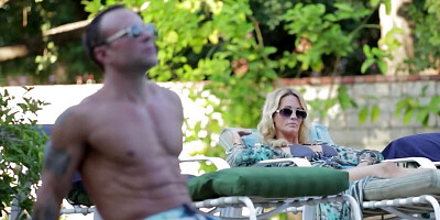 Asa Akira and Jessica Drake going to reach orgasms in threesome