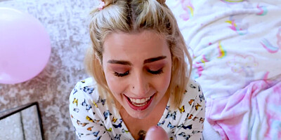 Lovely has nothing against giving a blowjob to the guy