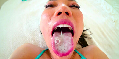 Asian babe has her gaping pussy nicely screwed