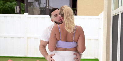 Peter Green sucks Mellanie Monroe's tits and licks her pussy