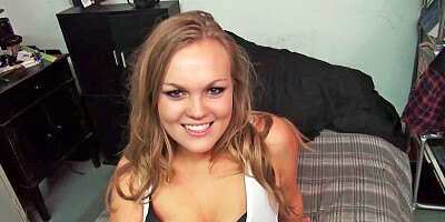 Big ass girlfriend is making a hot sex tape