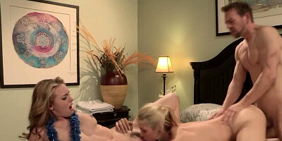 Hawaiian hotel threesome with perfect babes