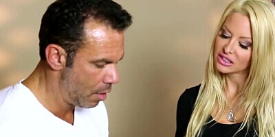 TrickySpa Blonde MILF'sSexTape