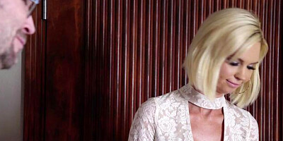 Brazzers Exxtra: Bald Astrid Star ballet