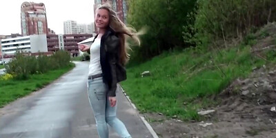 Tempting teen does perverted things on camera for loved guy