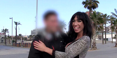 Spicy Latina MILF sucks a hard cock at the porn casting
