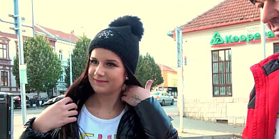 Thick whore Zara Lick is approached on the street