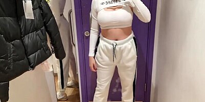 BIG NATURAL BOOBS/Teen made a video of herself in the fitting room