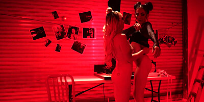 Girl is very shy so lesbian babe wants to make her feel free